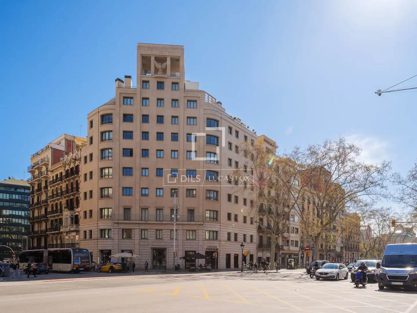 Exterior view of Flat for sale in Barcelona  with Air Conditioner, Heating and Parquet flooring