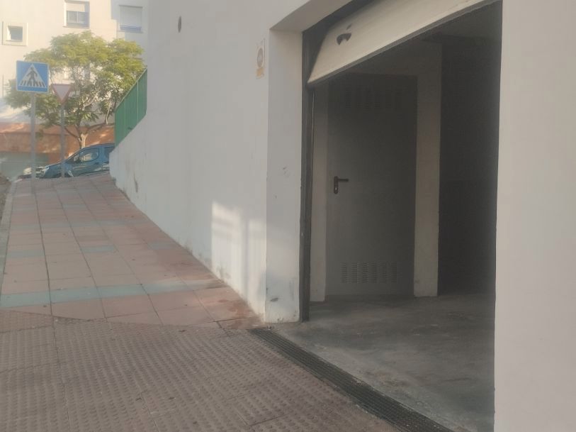 Exterior view of Premises for sale in Estepona