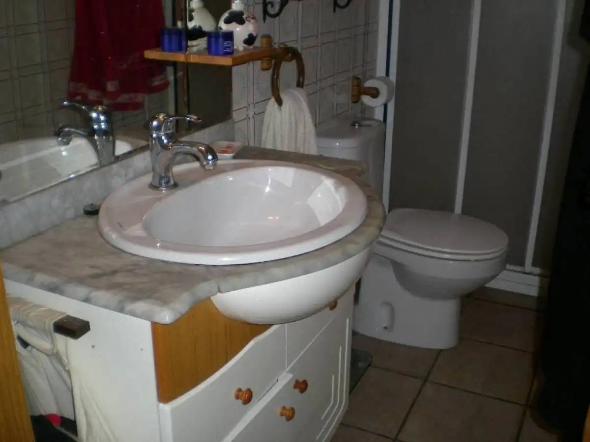 Bany de Casa o xalet en venda en Sant Salvador de Guardiola amb Calefacció, Jardí privat i Piscina