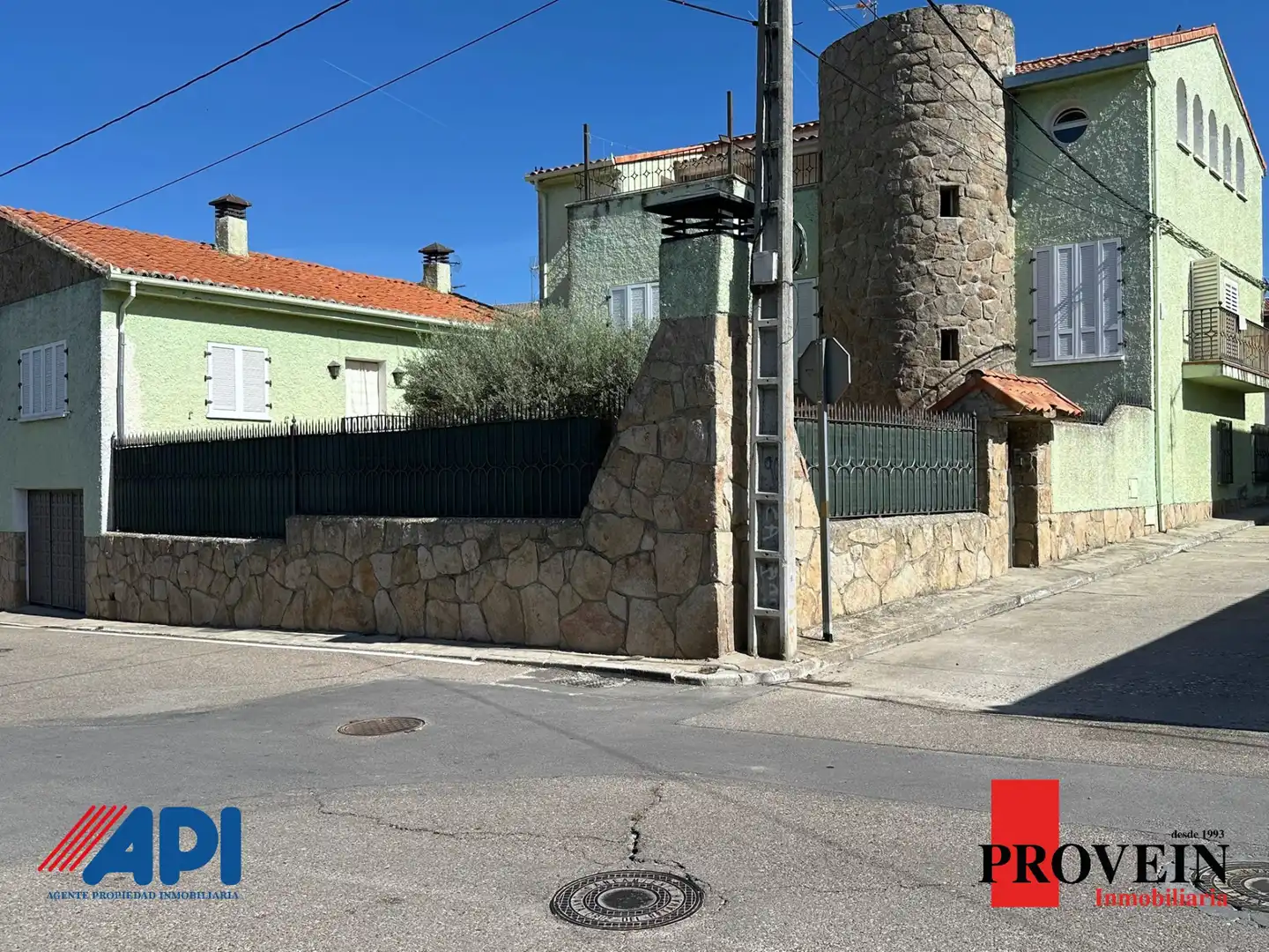 Exterior view of Houses for sale in Santa Cruz del Retamar  with Heating, Private garden and Parquet flooring