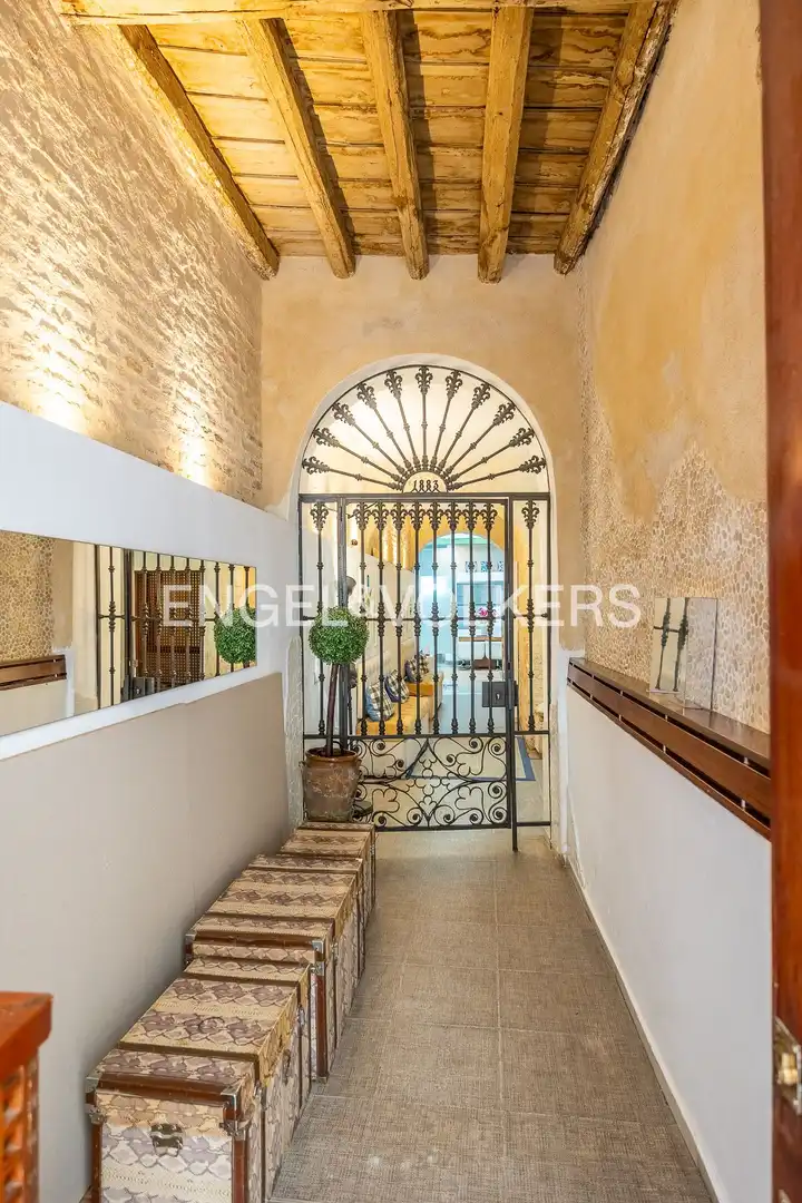Casa adosada en venda en Sevilla amb Aire condicionat, Calefacció i Balcó