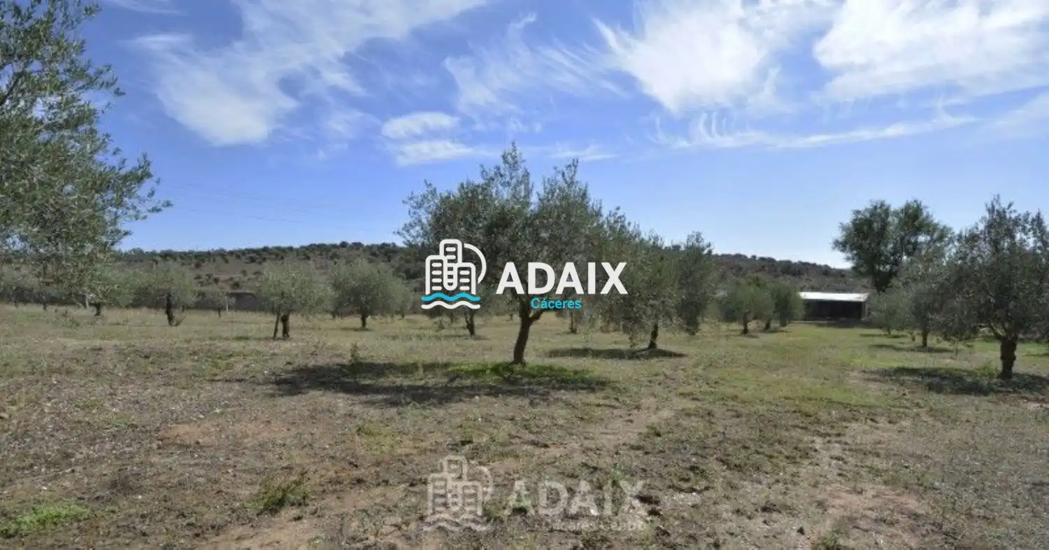 Casa o xalet en venda en Cáceres amb Aire condicionat, Terrassa i Traster