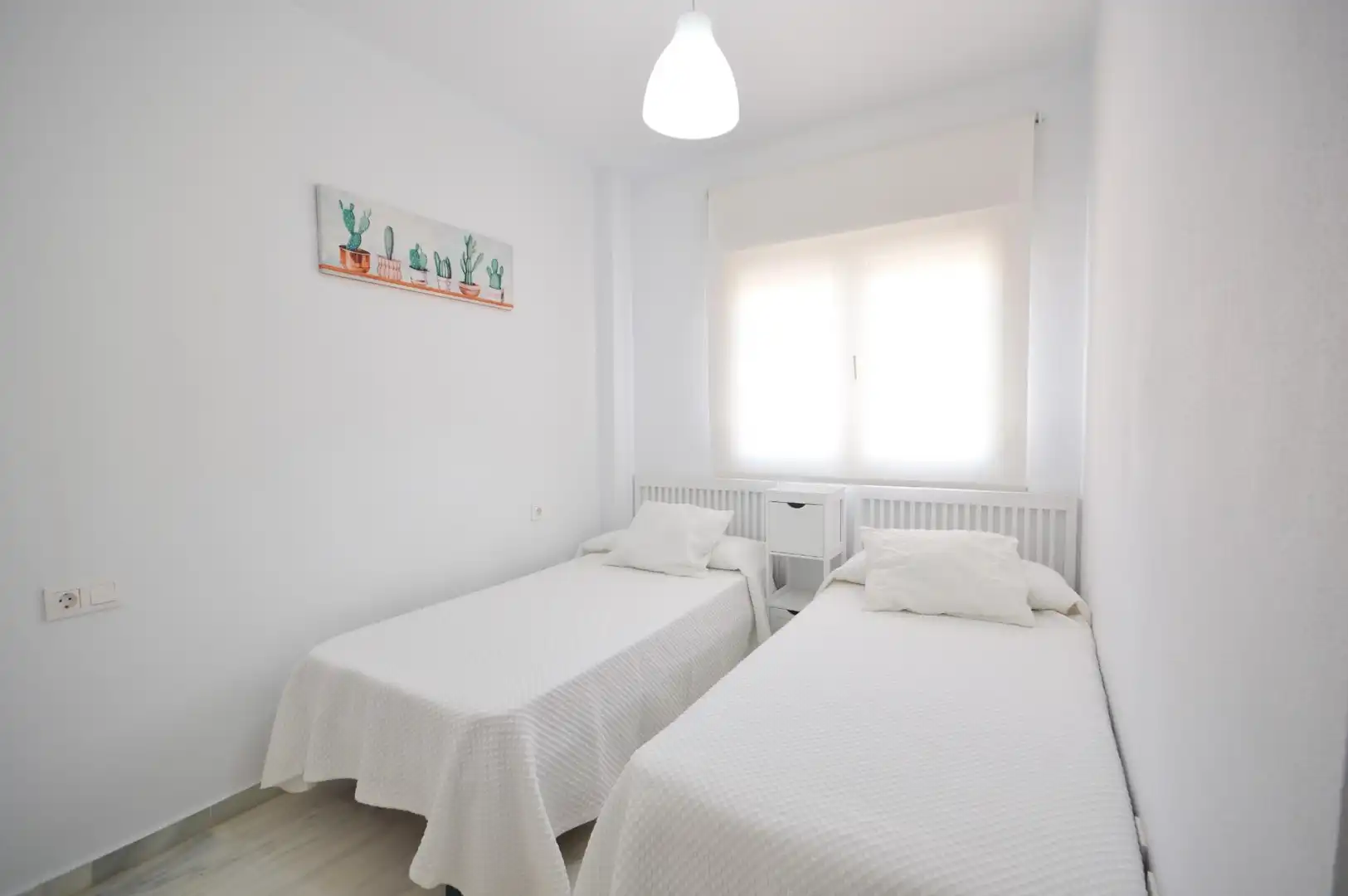 Habitación de Casa adosada en venta en El Puerto de Santa María con Aire acondicionado, Calefacción y Jardín privado