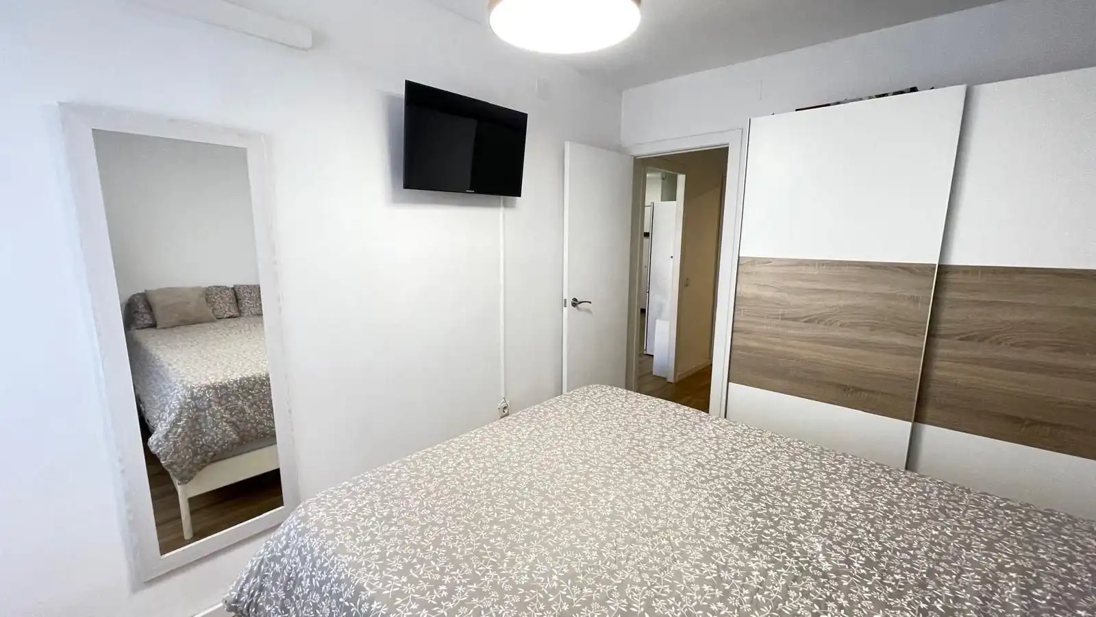 Habitación de Apartamento en venta en Pineda de Mar con Aire acondicionado, Amueblado y Piscina comunitaria