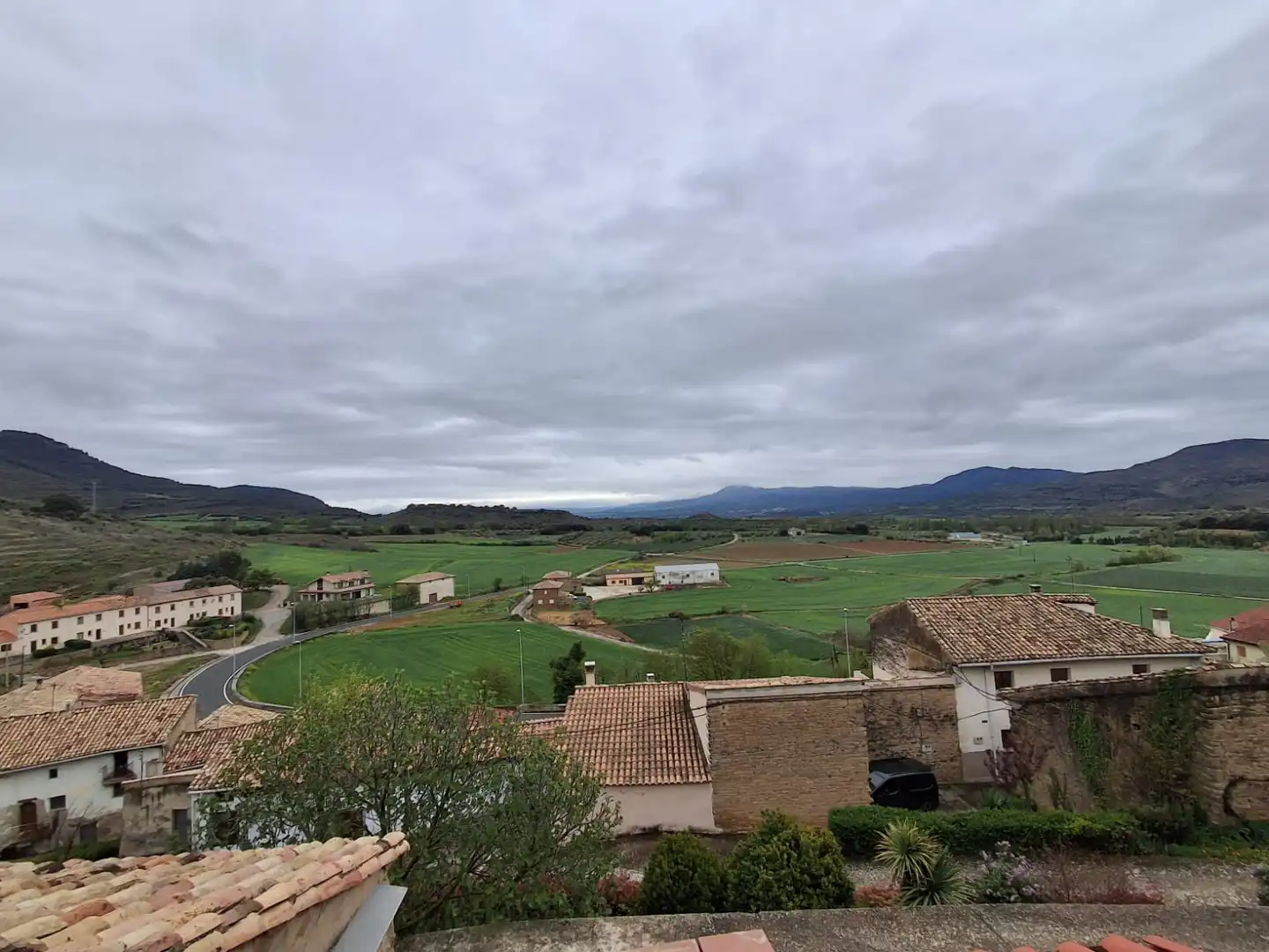 Casa adosada en venta en Eslava con Calefacción, Terraza y Amueblado