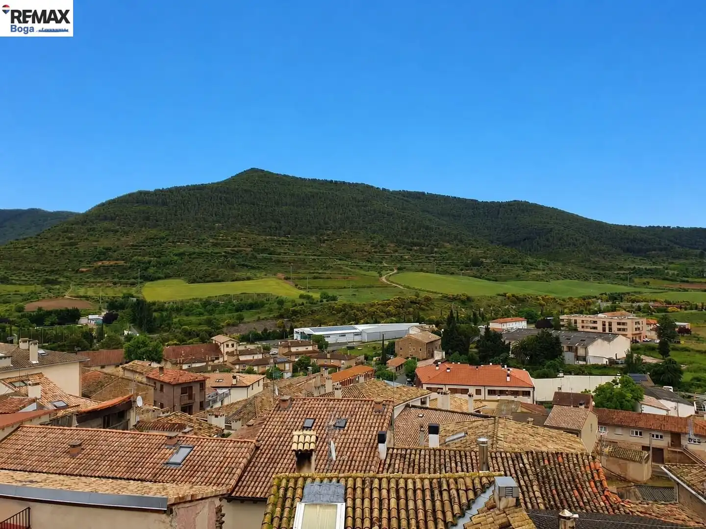 Vista exterior de Casa o xalet en venda en Cirauqui / Zirauki amb Calefacció, Terrassa i Traster