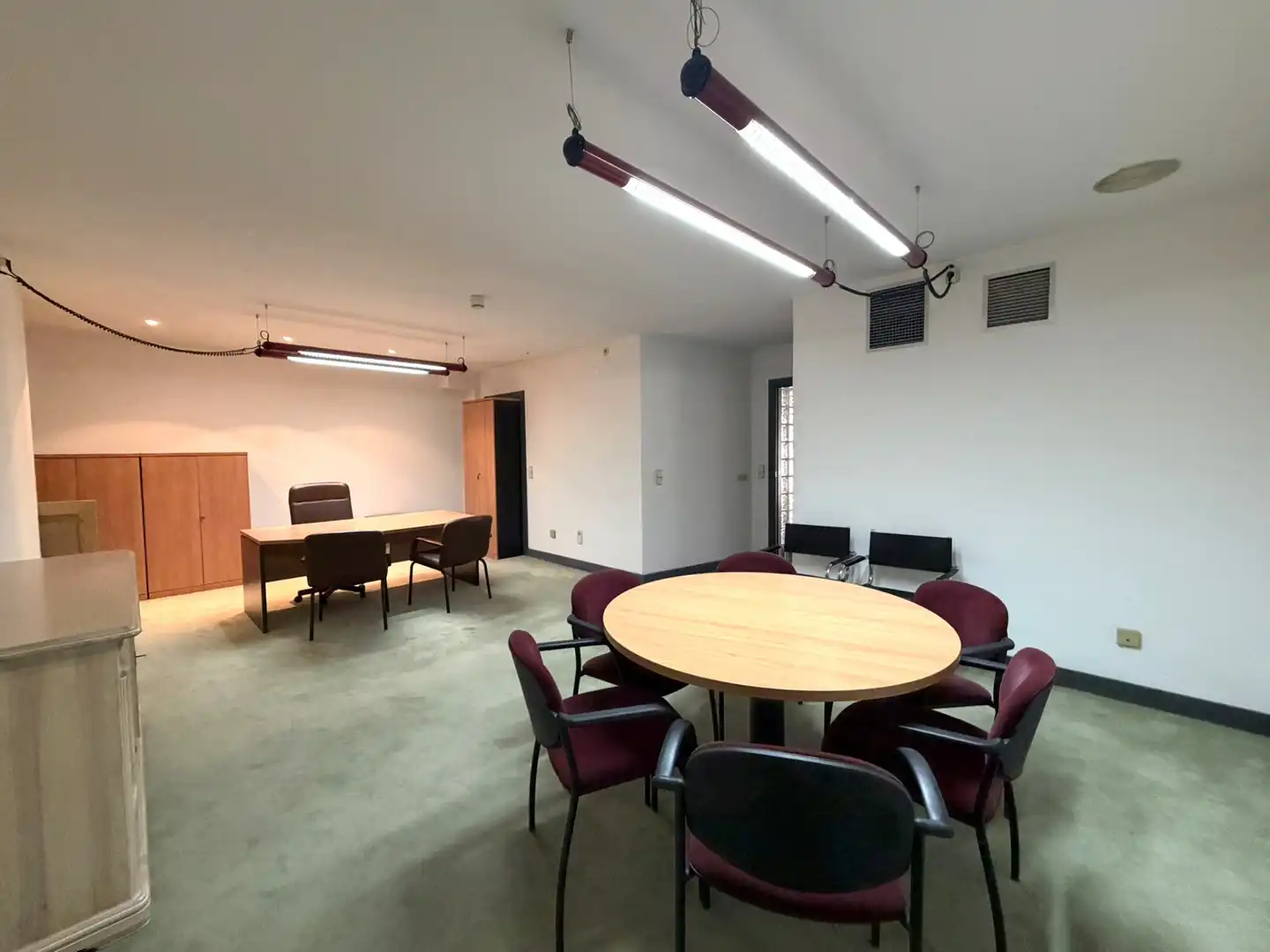 Geschaftsraum zur Miete in Lleida mit Heizung, Möbliert und Internet