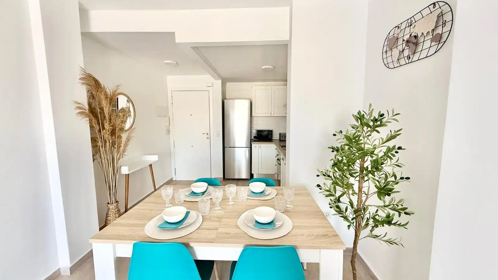 Comedor de Apartamento de alquiler en Torrevieja con Aire acondicionado, Calefacción y Terraza