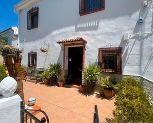 Jardí de Casa o xalet en venda en Priego de Córdoba amb Aire condicionat, Jardí privat i Terrassa