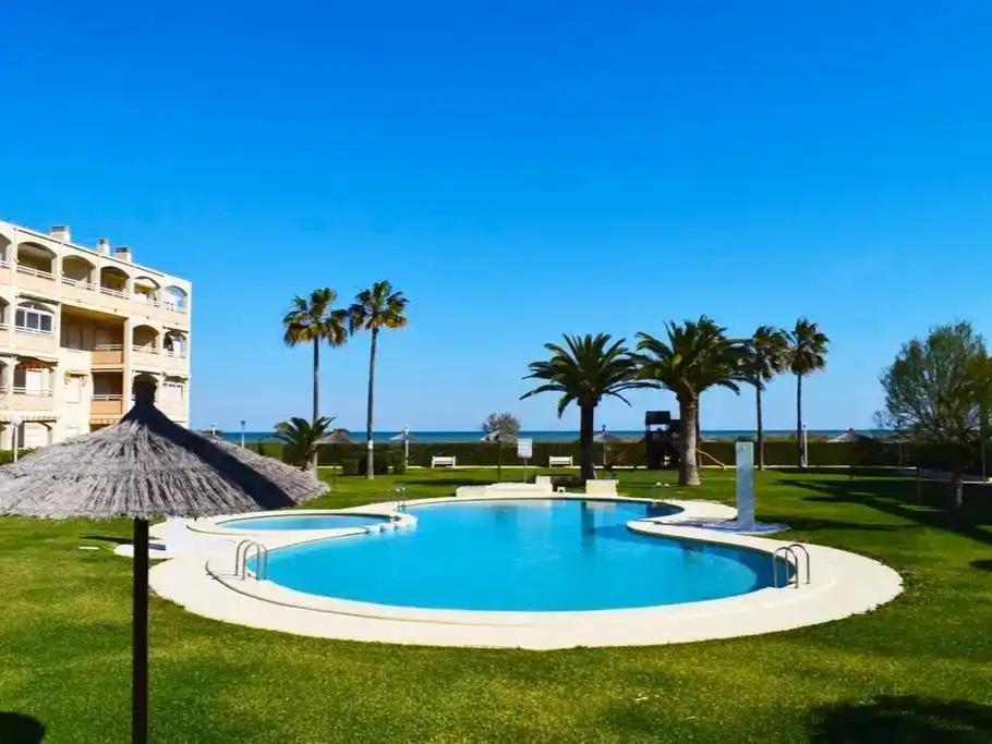 Swimming pool of Flat for rent in Las Marinas / Les Marines