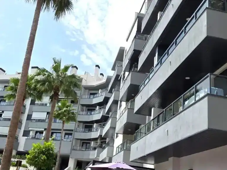 Exterior view of Flat for rent in Mijas  with Air Conditioner, Private garden and Storage room