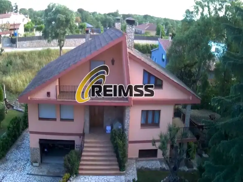 Casa con piscina in vendita a Caldes de Malavella
