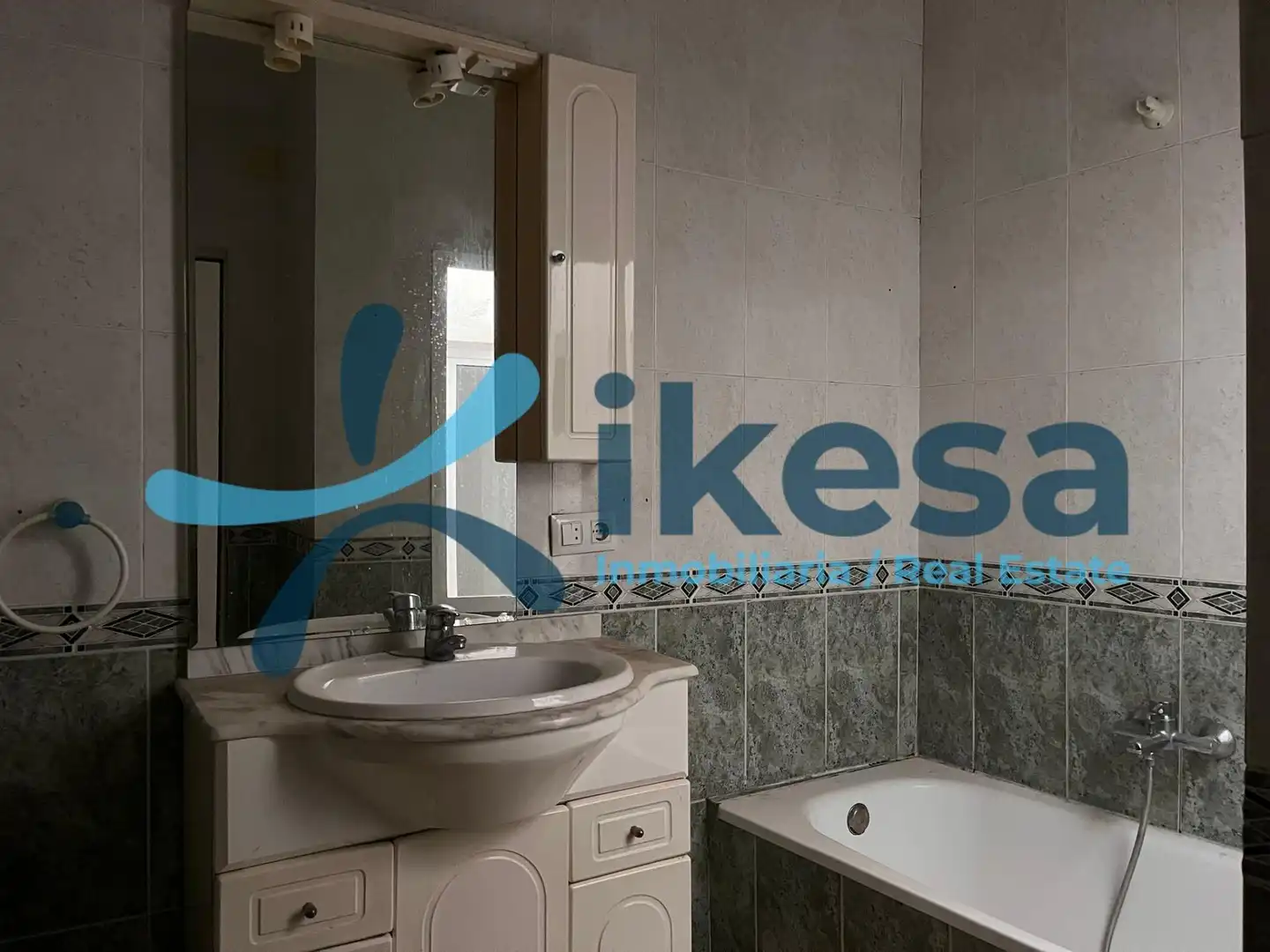 Bathroom of Detached homes for sale in Estepa