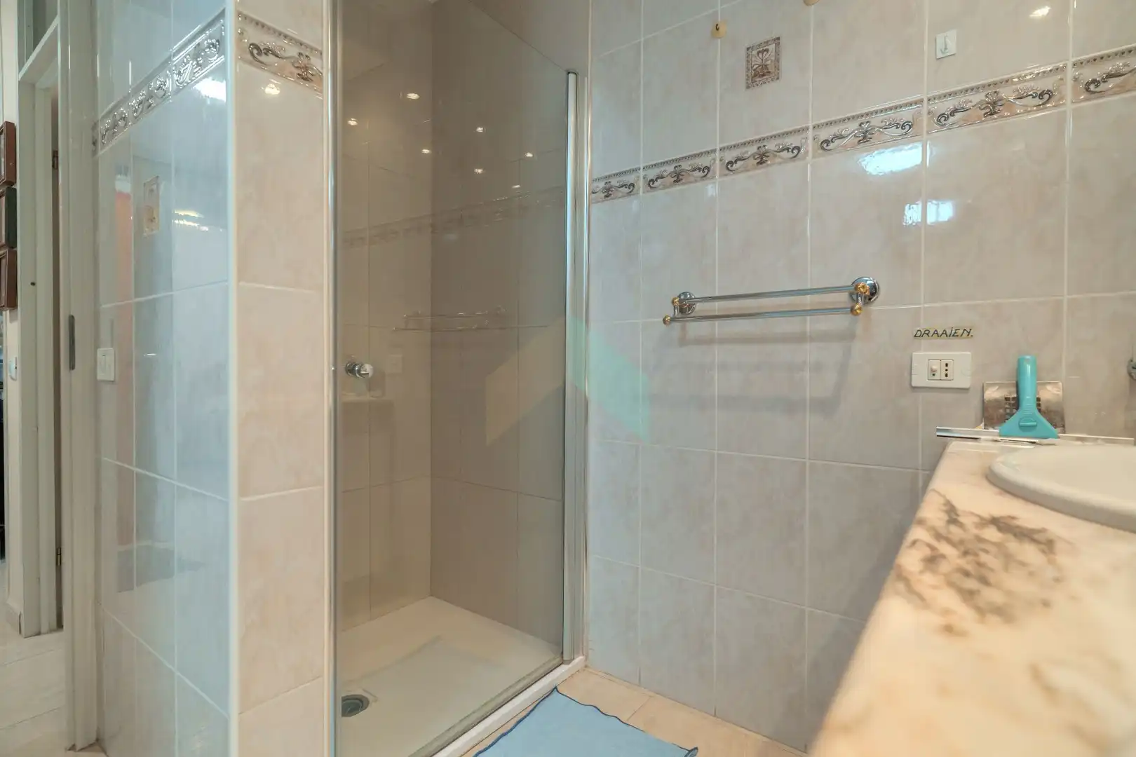 Bany de Apartament en venda en Arona amb Aire condicionat, Terrassa i Moblat