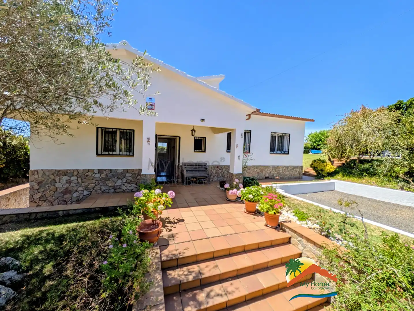 Außenansicht von Haus oder Chalet zum Verkauf in Lloret de Mar mit Heizung, Privatgarten und Terrasse