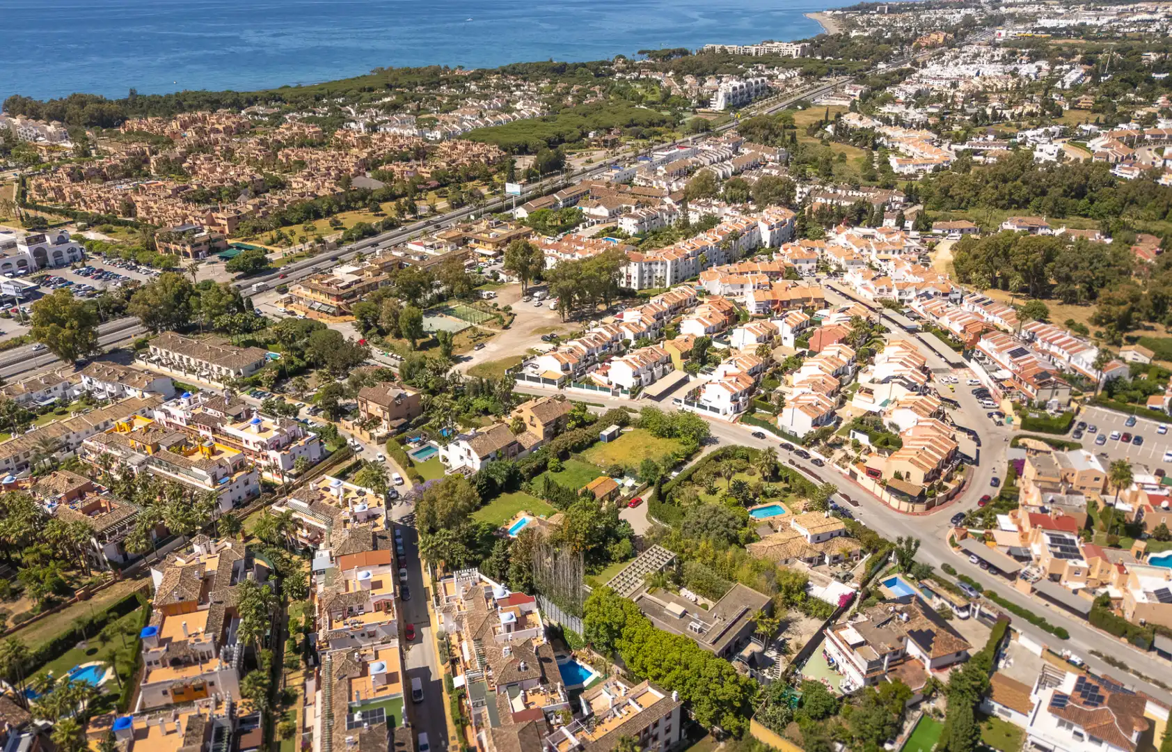Vista exterior de Residencial en venda en Estepona