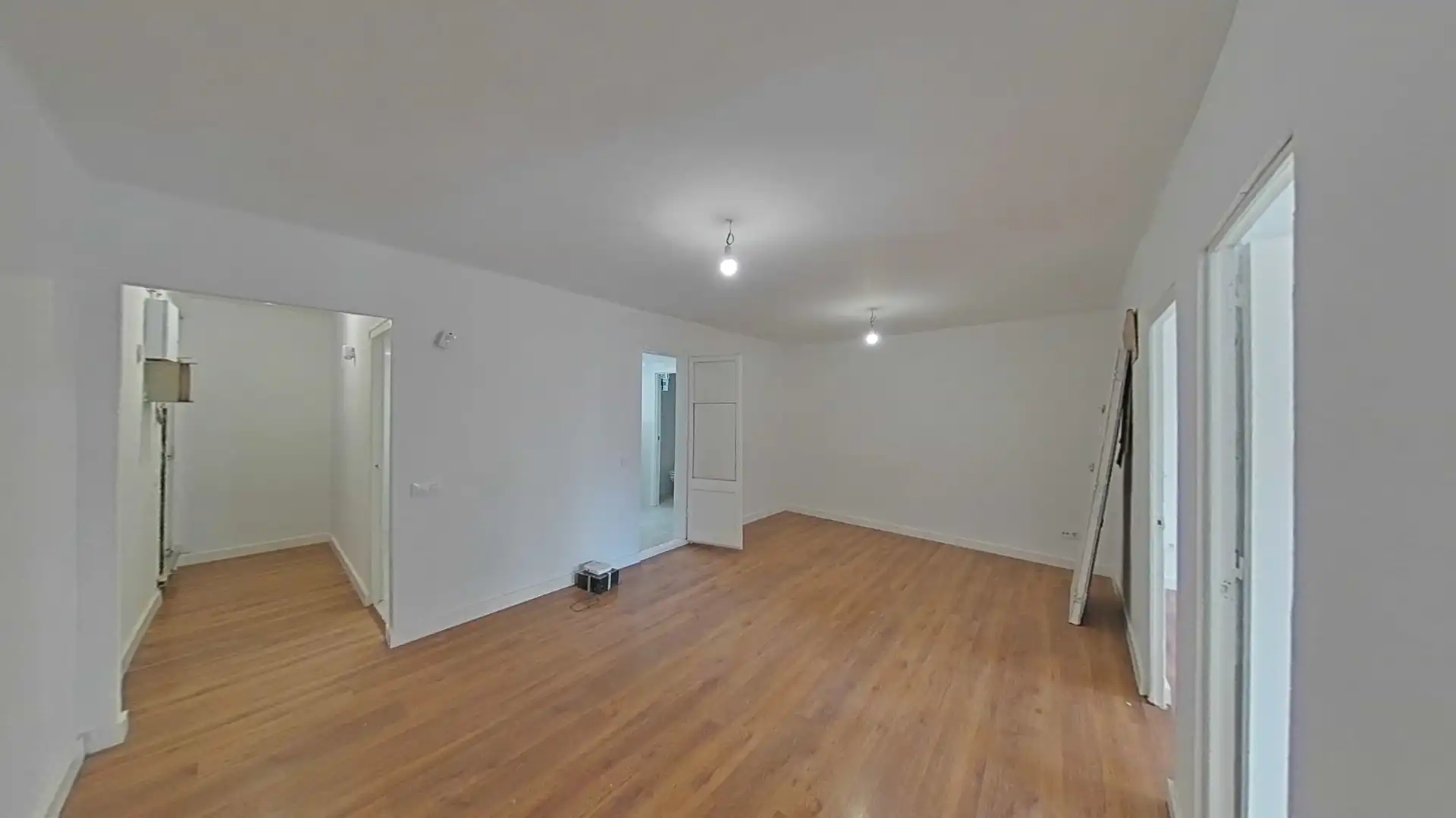 Piso en venta en L'Hospitalet de Llobregat con Parquet