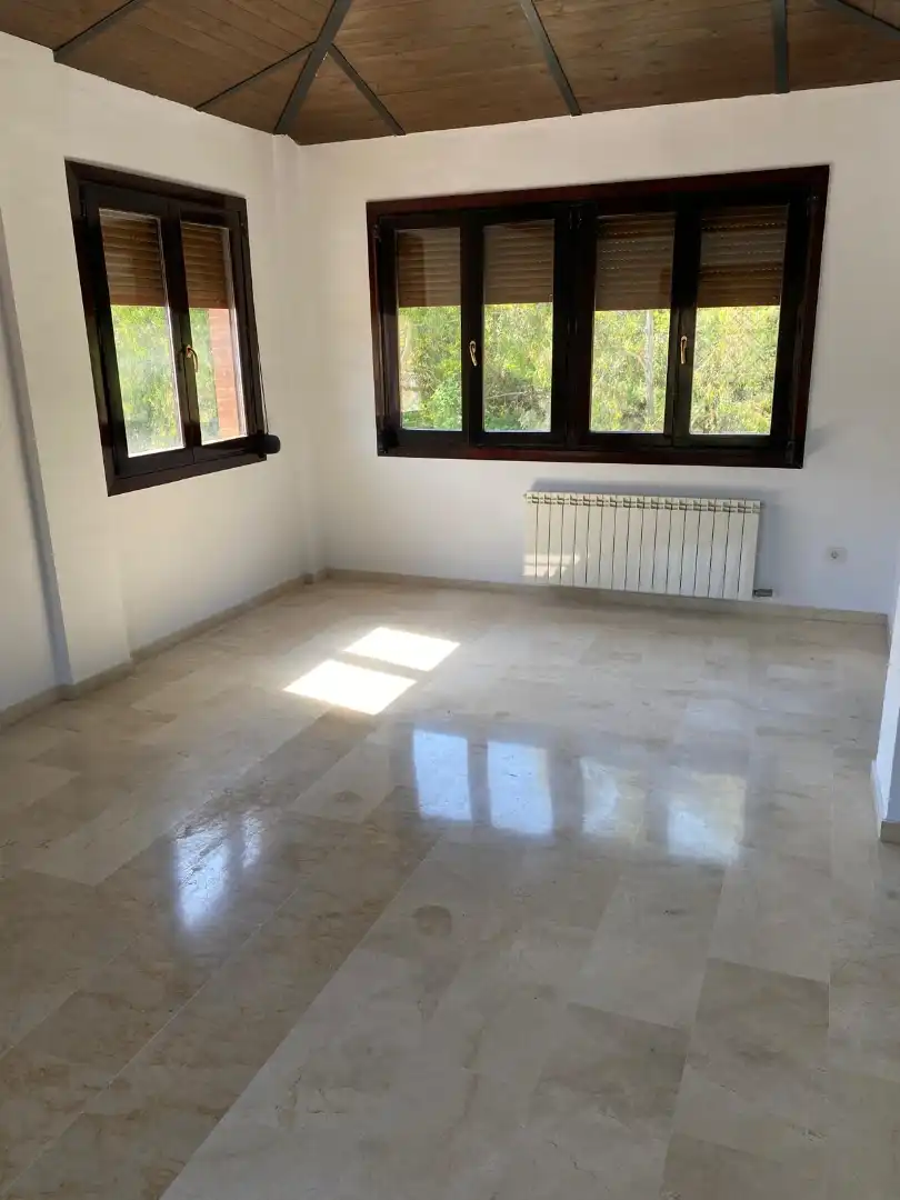 Sala de estar de Casa o chalet en venta en Jaén con Aire acondicionado, Calefacción y Amueblado