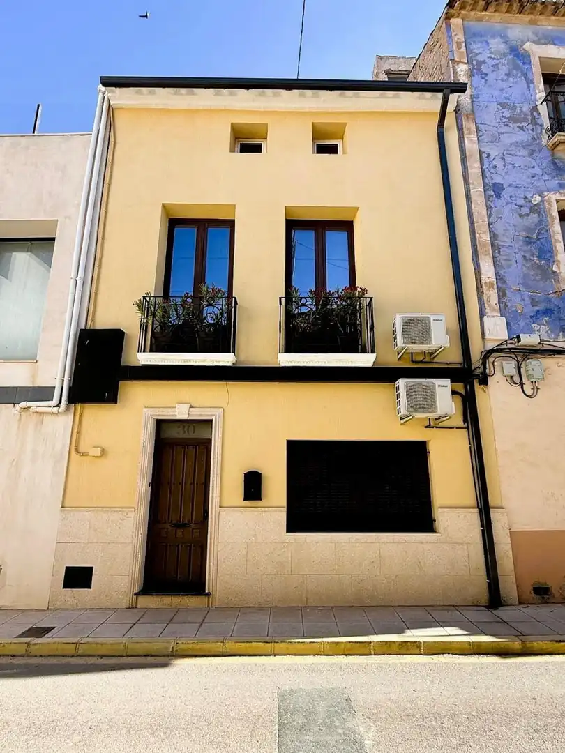 Reihenhaus zum Verkauf in El Pinós / Pinoso