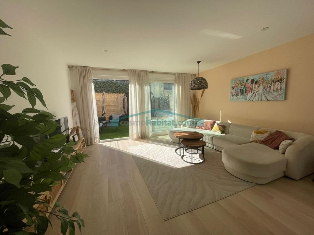Living room of Single-family semi-detached for sale in Benaguasil  with Air Conditioner, Heating and Community pool