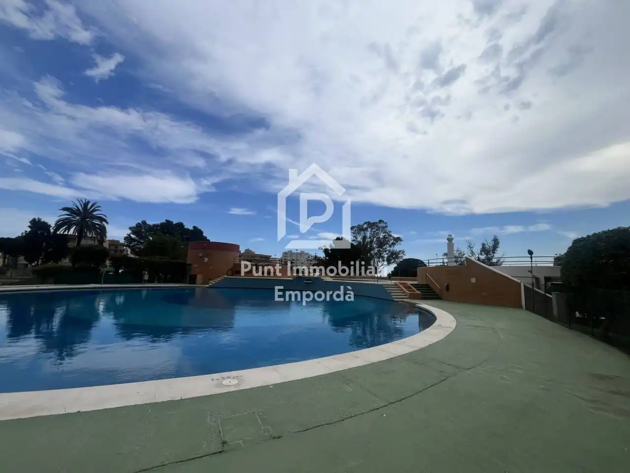 Swimming pool of Study for sale in Roses  with Air Conditioner, Parquet flooring and Terrace
