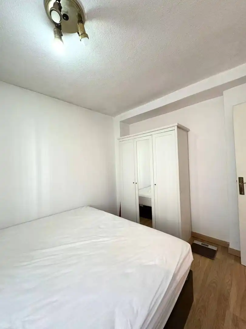 Bedroom of Flat for sale in Móstoles  with Air Conditioner, Parquet flooring and Oven