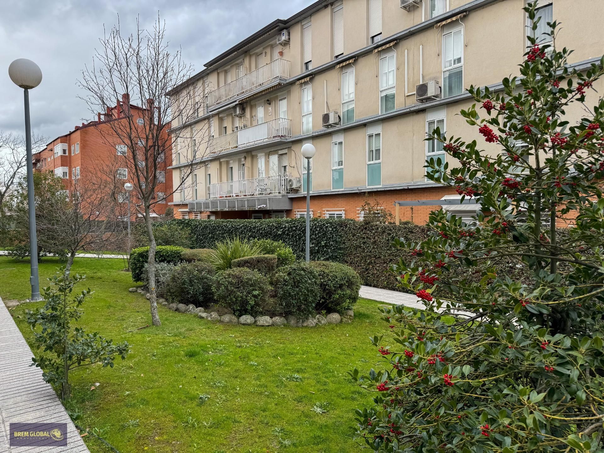 Vista exterior de Pis en venda en Collado Villalba amb Terrassa, Traster i Balcó