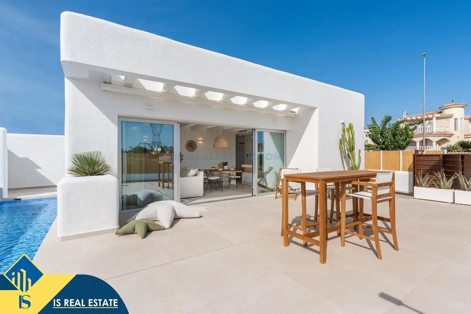 Chalet con jardín en venta en Dolores, imagen 2
