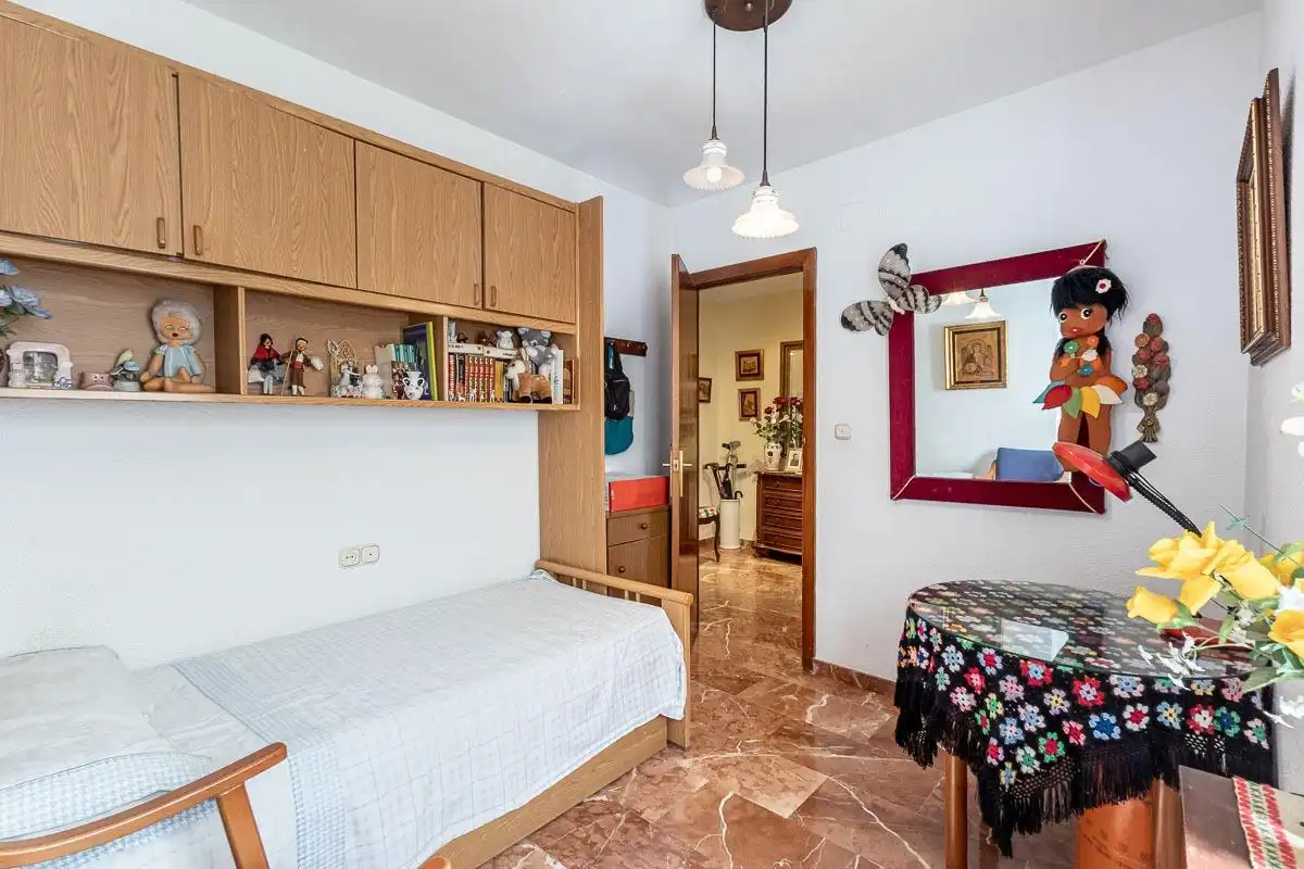 Habitación de Piso en venta en Granada con Aire acondicionado, Calefacción y Terraza