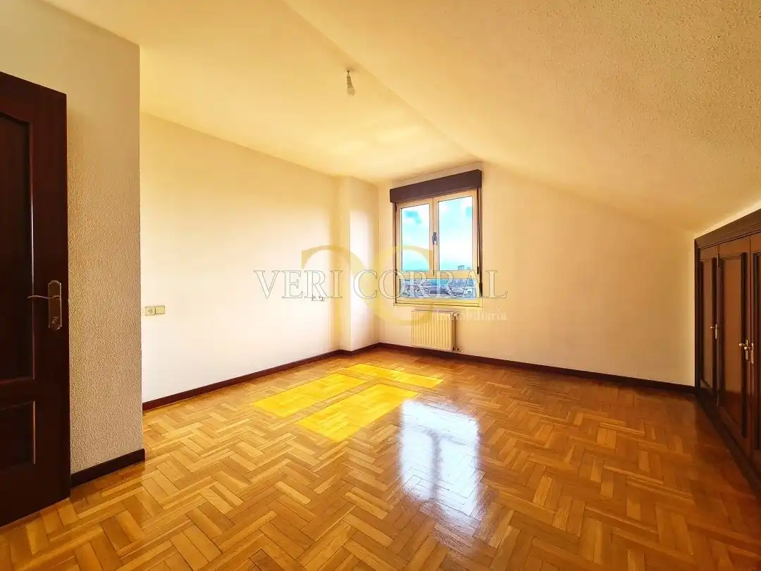 Dúplex en venta en Avenida del Llano, Llano
