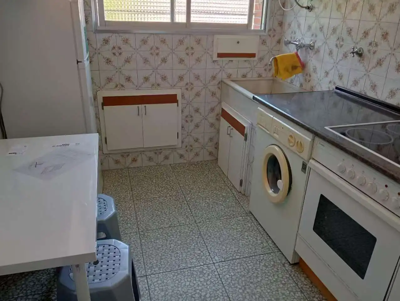Cocina de Piso en venta en Bilbao  con Lavadora, Microondas y Balcón
