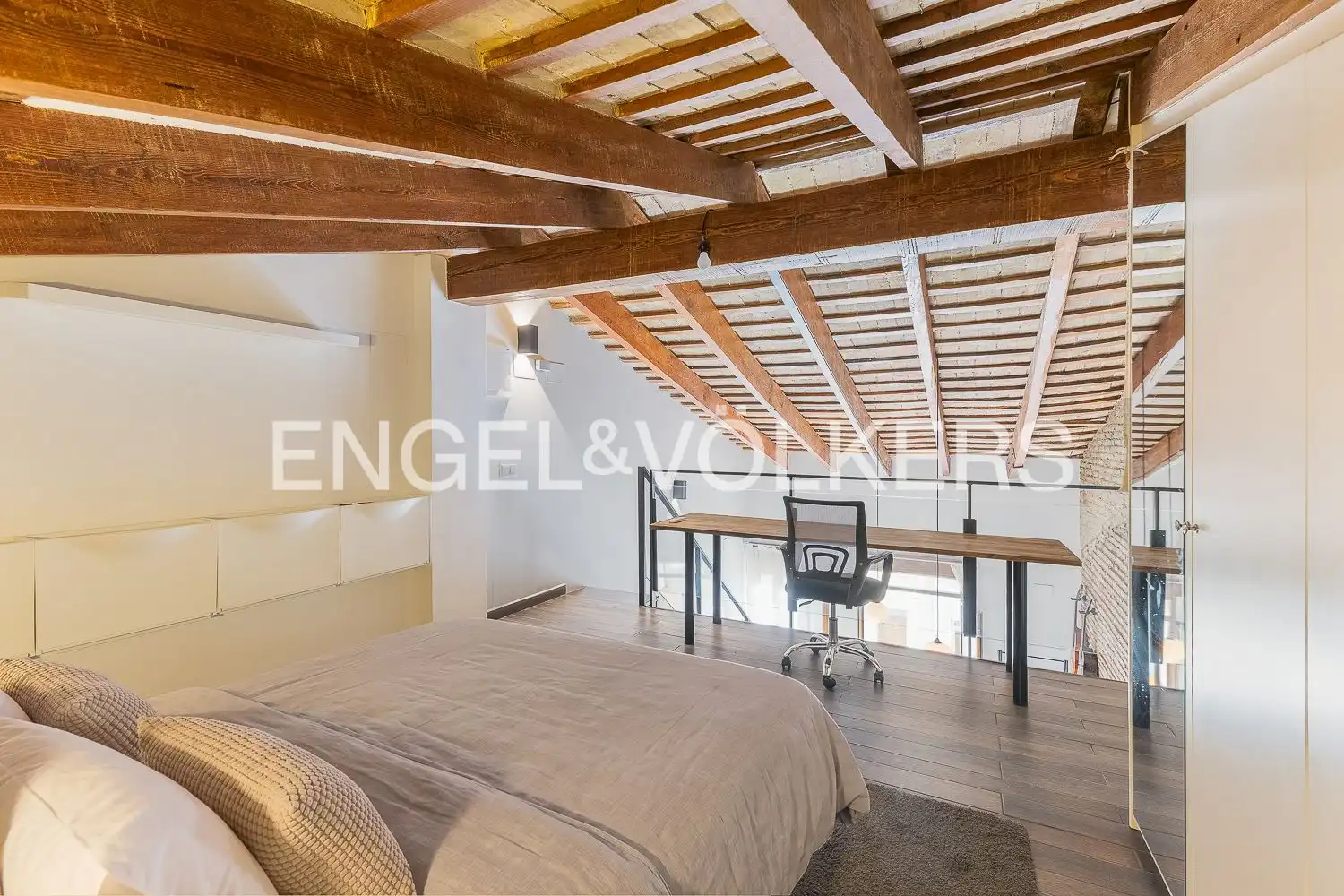 Habitación de Piso en venta en Valencia con Aire acondicionado, Calefacción y Balcón