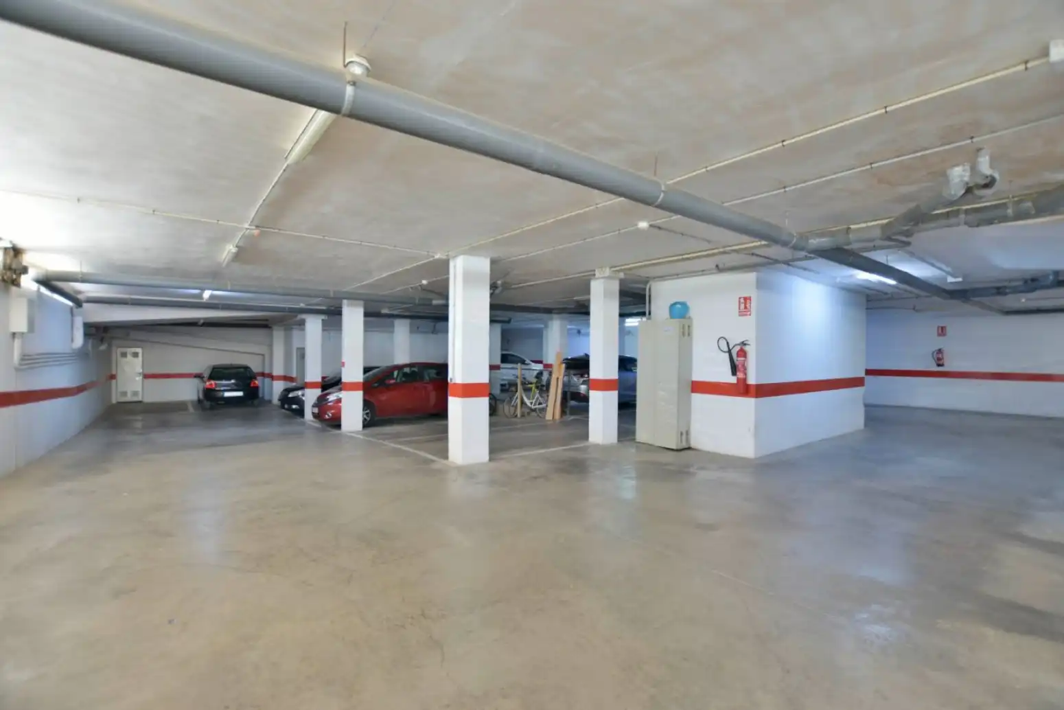Parking de Piso en venta en Rafelbuñol / Rafelbunyol con Trastero y Amueblado