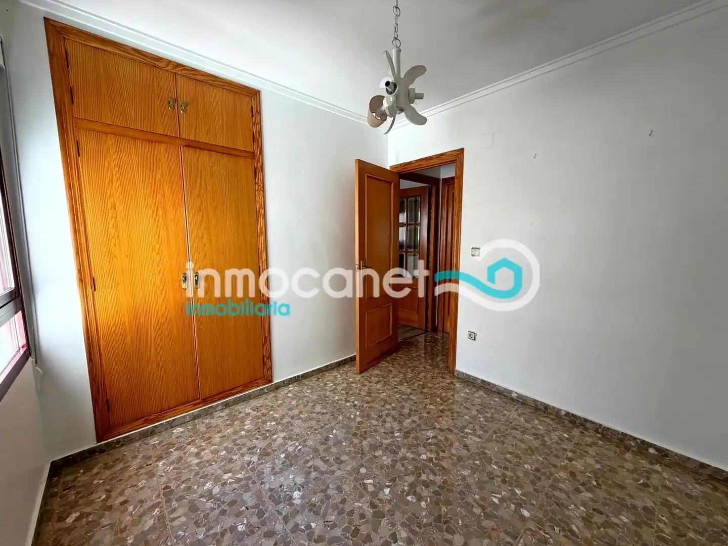Apartamento en venta en Oliva con Balcón