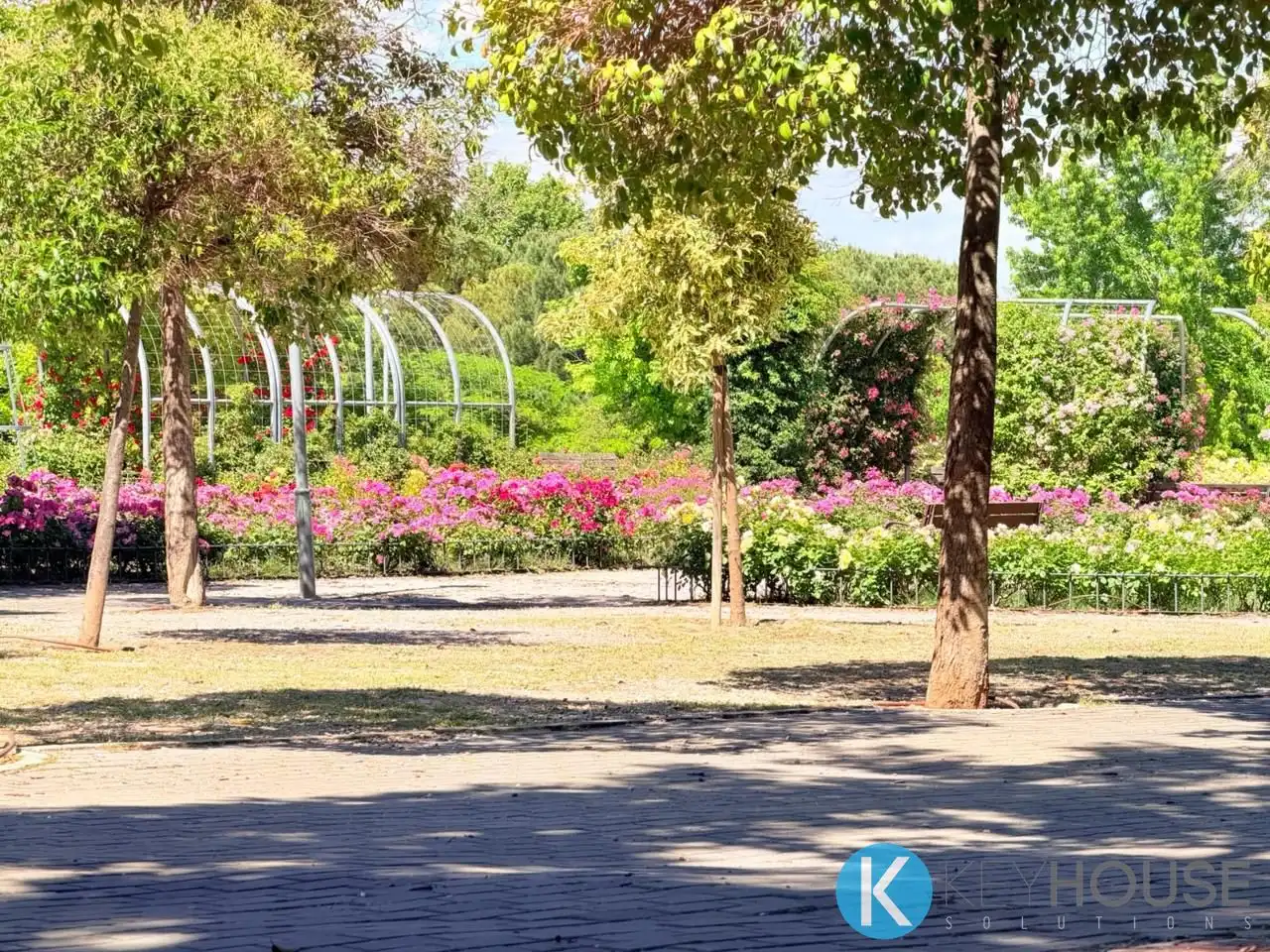Jardí de Planta baixa en venda en San Fernando de Henares amb Calefacció i Internet