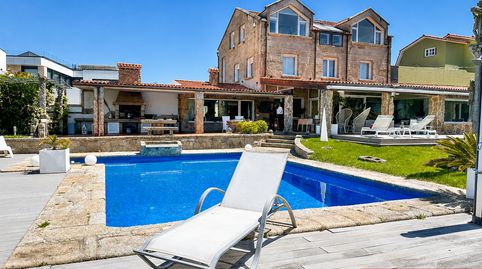Foto 2 von Haus oder Chalet zum Verkauf in Baixada de Samil, 83, Navia, Vigo
