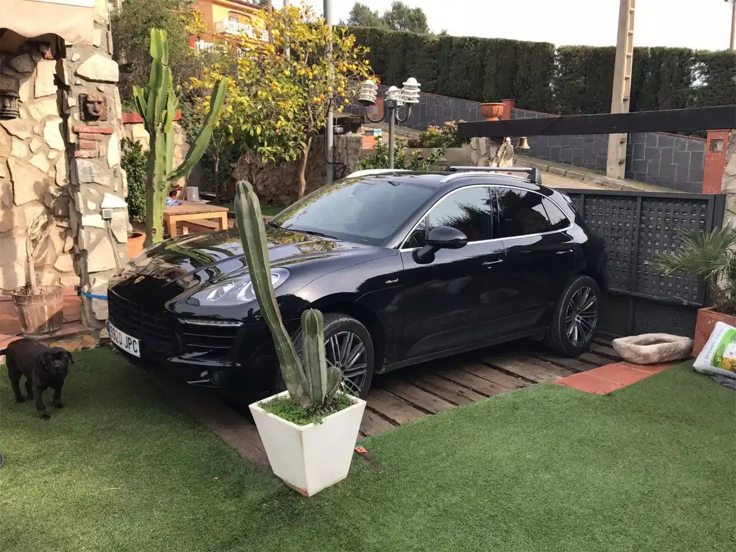 Aparcament de Pis en venda en Torrelles de Llobregat amb Jardí privat, Parquet i Traster