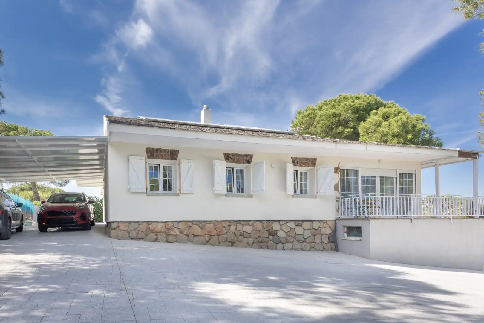 Exterior view of Houses for sale in Valdemorillo  with Air Conditioner, Heating and Private garden