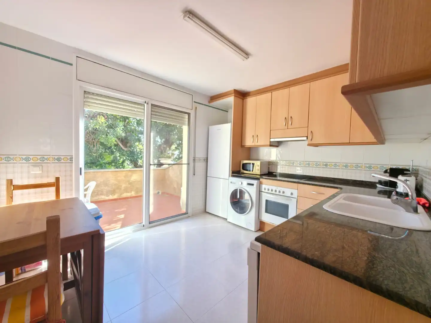 Küche von Einfamilien-Reihenhaus zum Verkauf in Alcanar mit Klimaanlage, Terrasse und Abstellraum