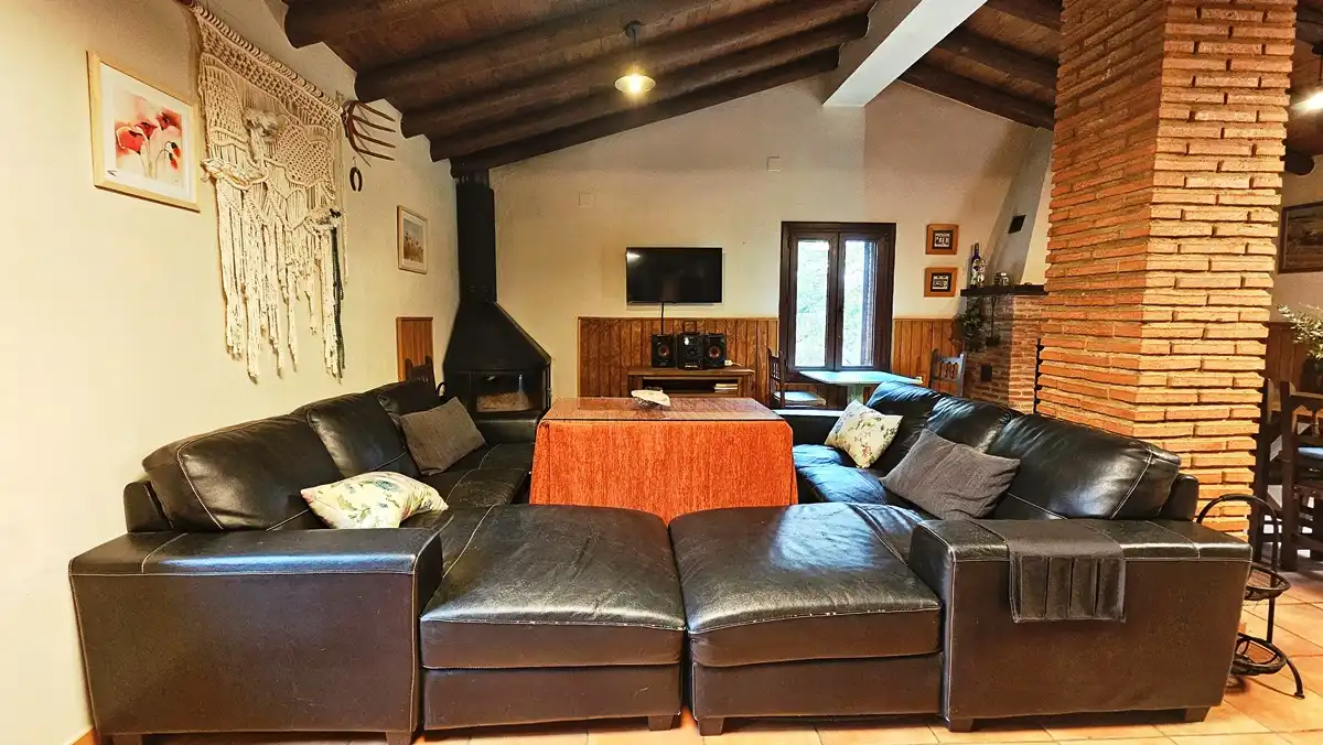 Sala de estar de Finca rústica en venta en Galaroza con Calefacción, Jardín privado y Terraza