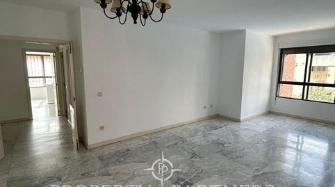 Foto 2 von Wohnungen zur Miete in Calle de Asura, San Juan Bautista, Madrid Capital