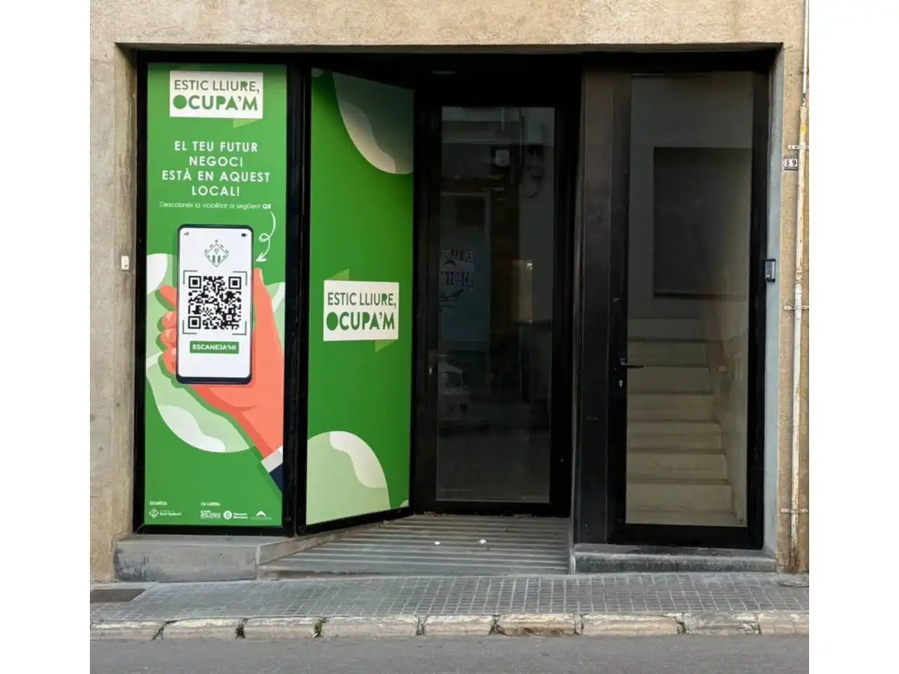 Local comercial de lloguer a Calle Sant Antoni