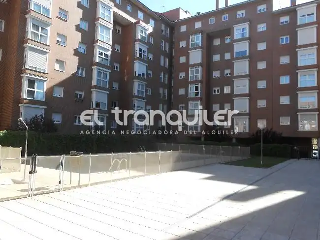 Aparcament de Pis de lloguer en Madrid amb Traster i Piscina