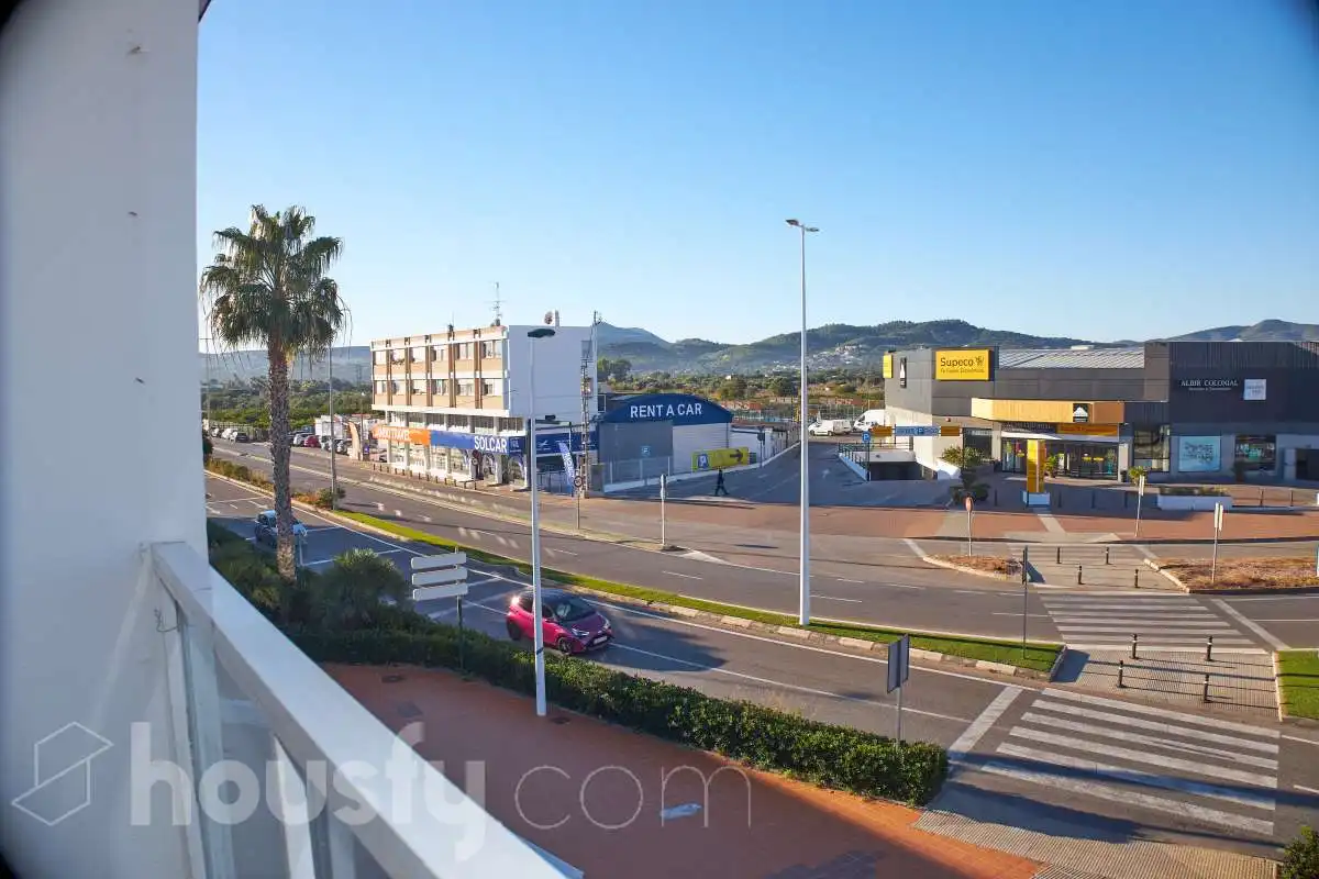 Vista exterior de Pis en venda en Jávea / Xàbia amb Aire condicionat, Terrassa i Piscina comunitària
