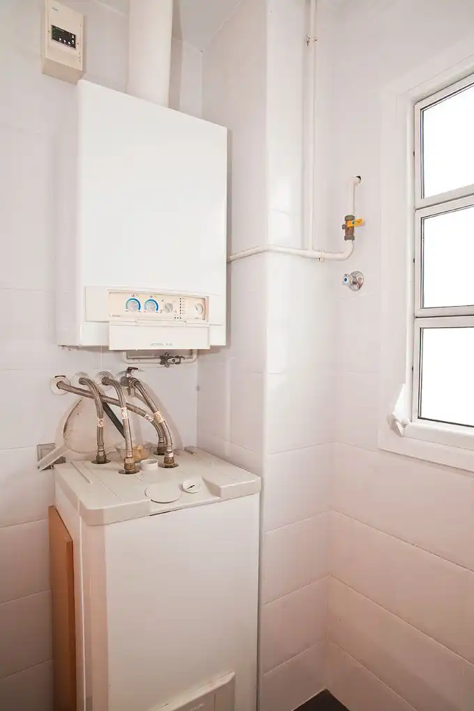 Bathroom of Flat for rent in Sant Cugat del Vallès  with Heating, Parquet flooring and Terrace
