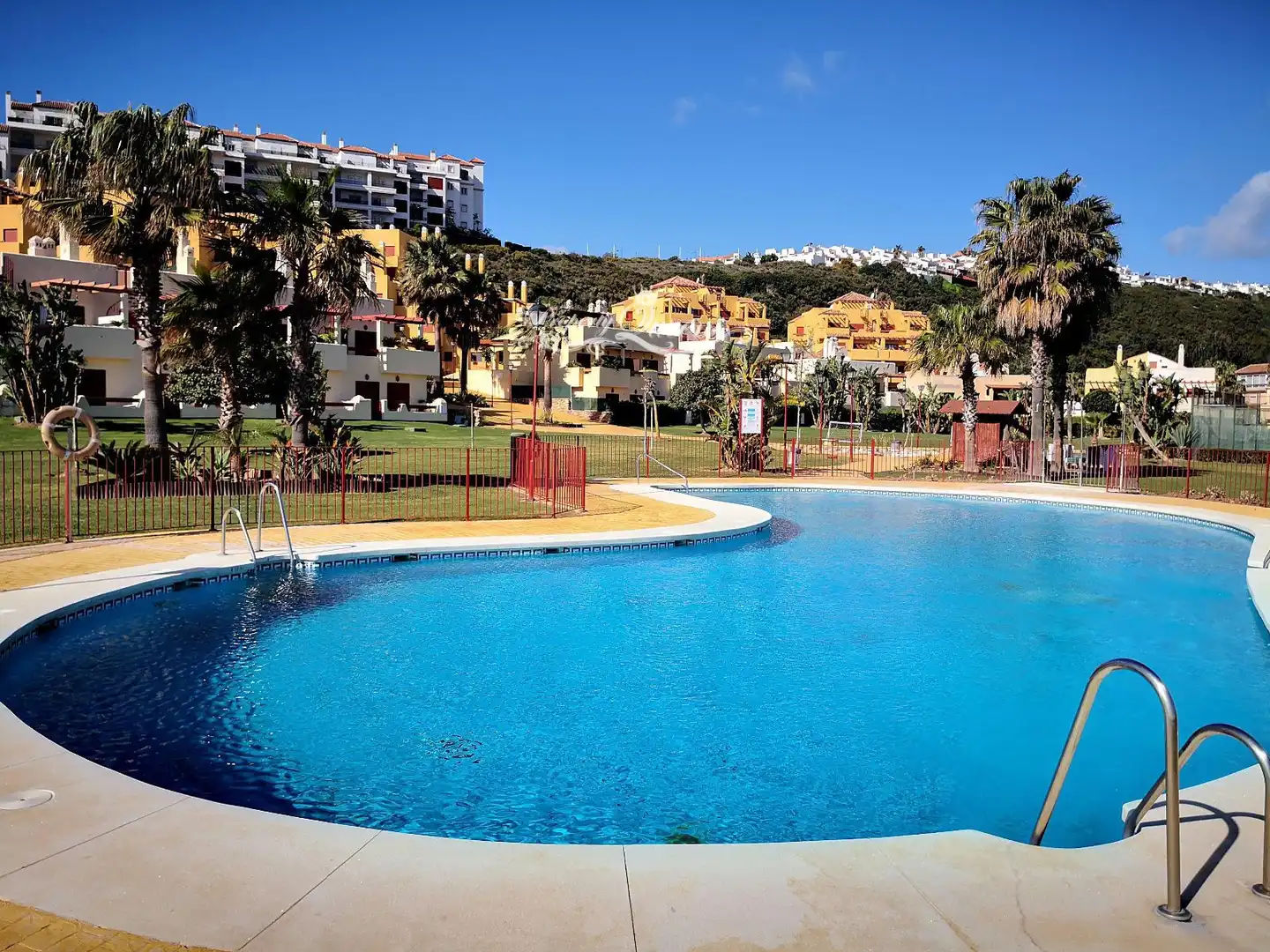 Piscina de Piso de alquiler en Población de Arroyo con Aire acondicionado, Terraza y Piscina