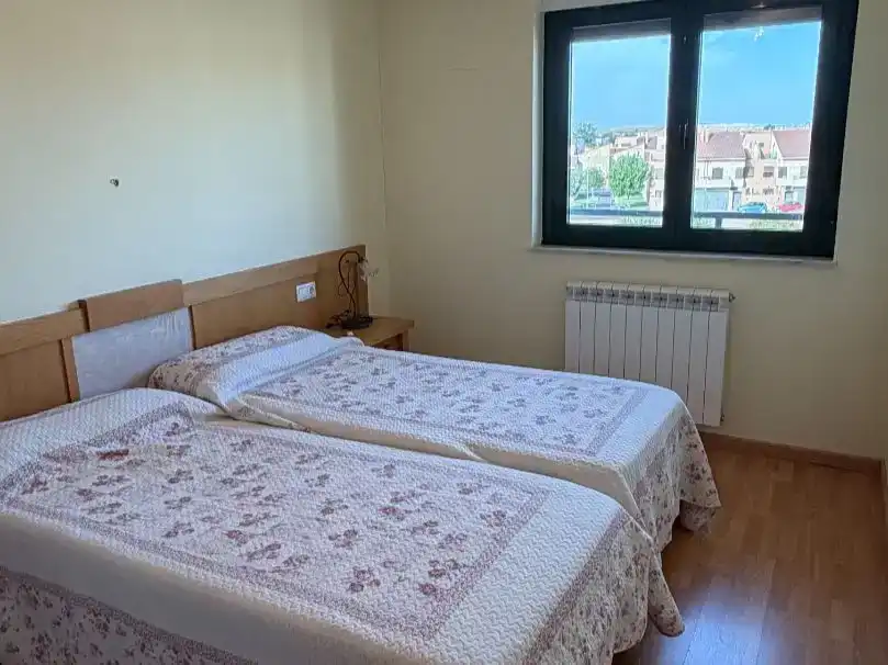 Habitación de Piso en venta en Villamayor con Balcón