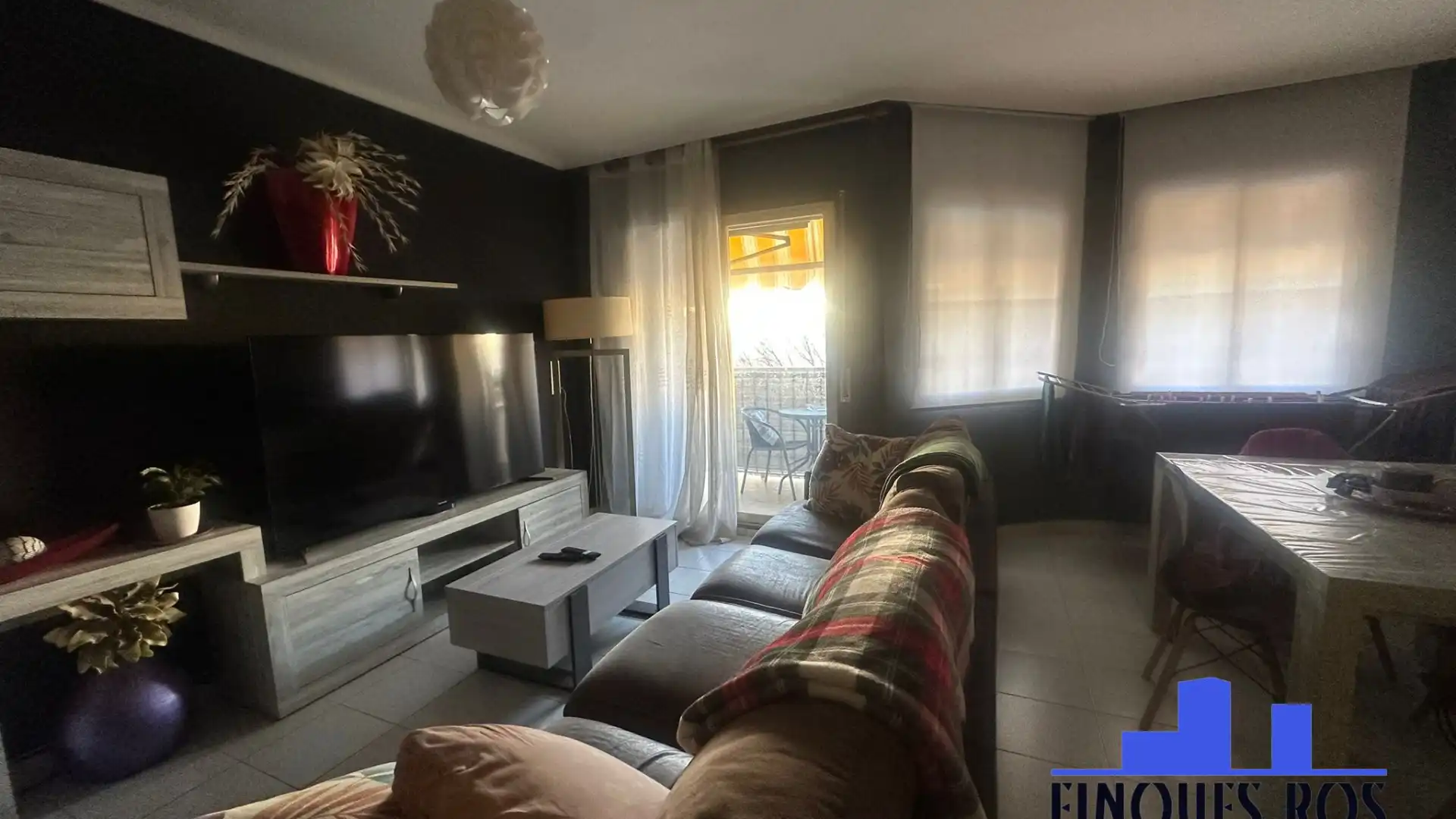 Sala d'estar de Casa adosada en venda en Vinaròs amb Calefacció, Terrassa i Moblat