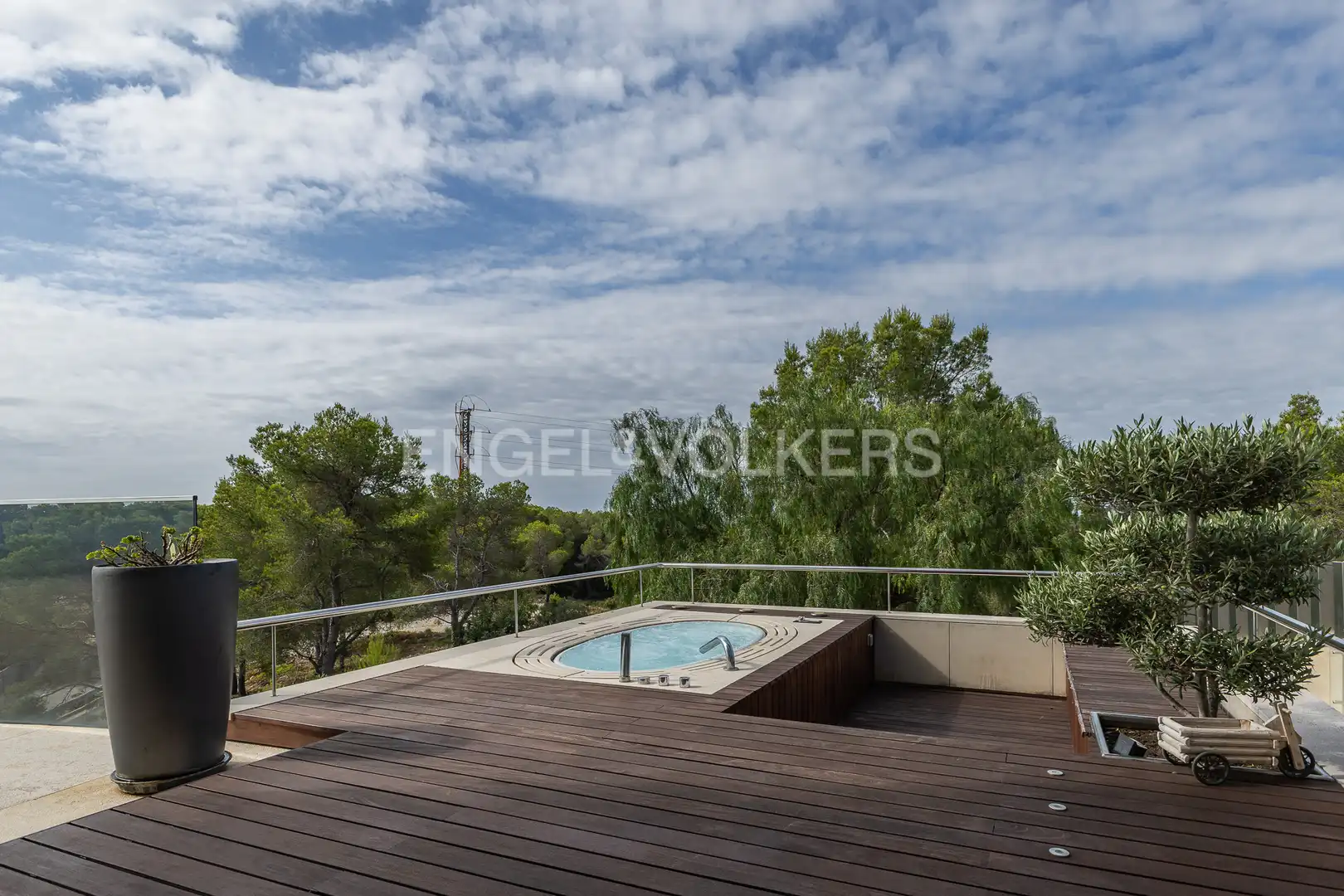 Terrassa de Casa o xalet en venda en Sitges amb Aire condicionat, Calefacció i Jardí privat
