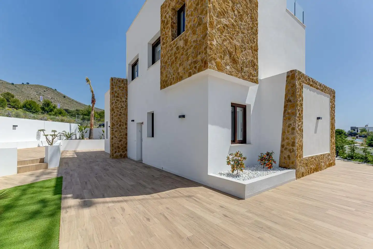 Vista exterior de Casa o chalet en venta en Finestrat con Jardín privado, Terraza y Piscina